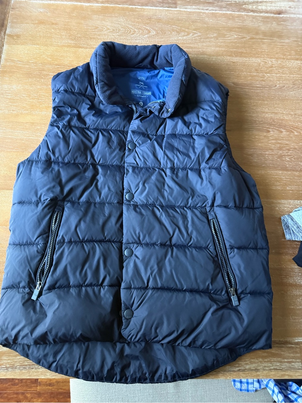 GAP Men's Navy Quilted Puffer Vest